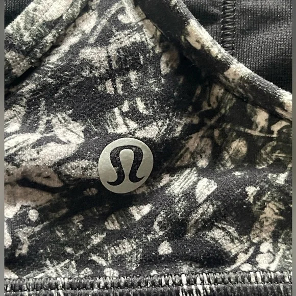 Lululemon Flow Y Bra Nulu *Light
Blossom Overlay Starlight Multi Size 6 - Picture 3 of 11